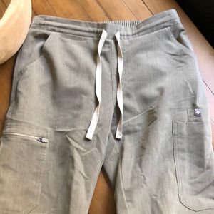 XS Olive Green Fig Cargo Slim Fit Scrub Pants